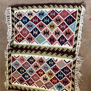 Handwoven Kilim Rug – Reversible – 36” x 32” – Multicolor